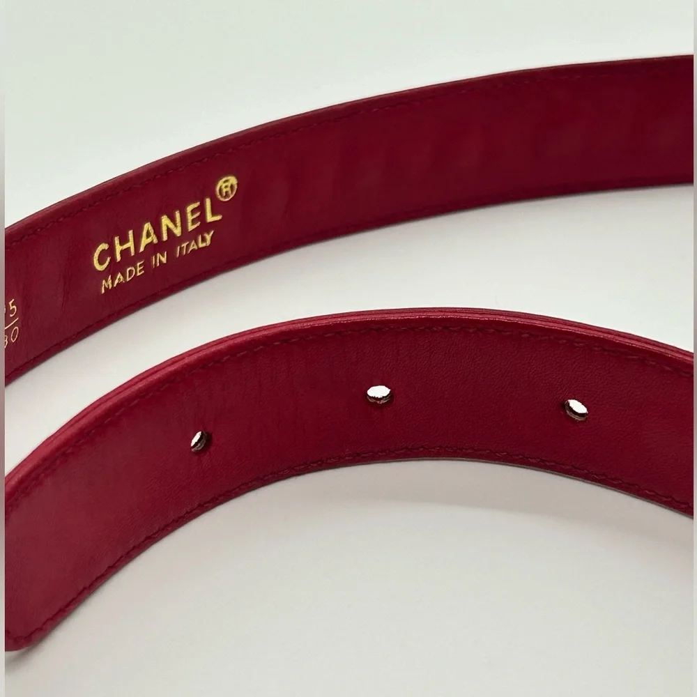 CHANEL Vintage Gold Chain Red Leather Belt NEW CONDITION